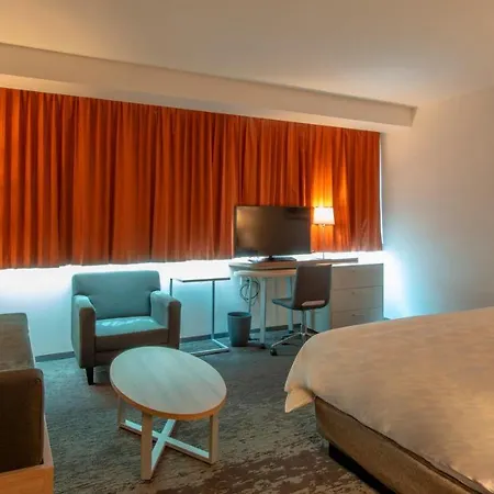 Holiday Inn & Suites - Merida La Isla By Ihg Exterior photo